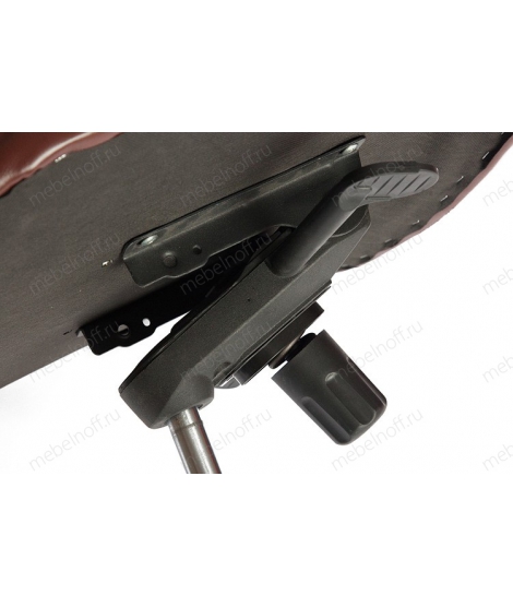 Кресло для руководителя BOSS люкс коричневый