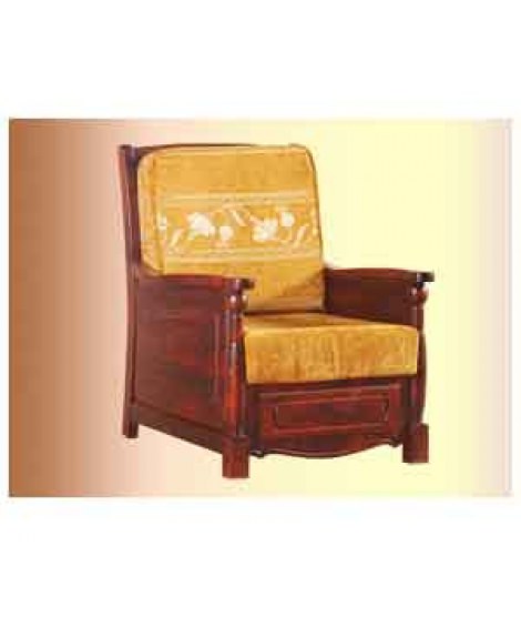 Красивое кресло ОВ 07.02 из массива дерева