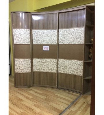 Радиусный угловой шкаф